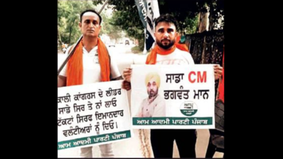 Suspended AAP worker starts foot march to Chandigarh to seek answers