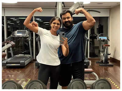 Friends who gym together, stay together! Mohanlal and Kalyani  Priyadarshan's photo breaks the internet!