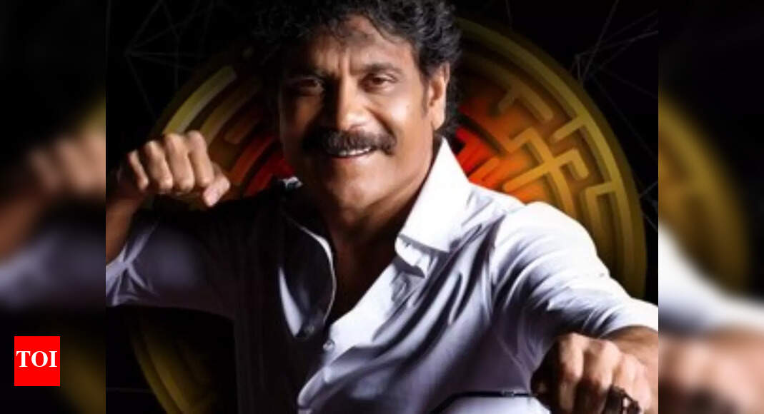 Bigg Boss Telugu Live: Host Nagarjuna makes a smashing entry