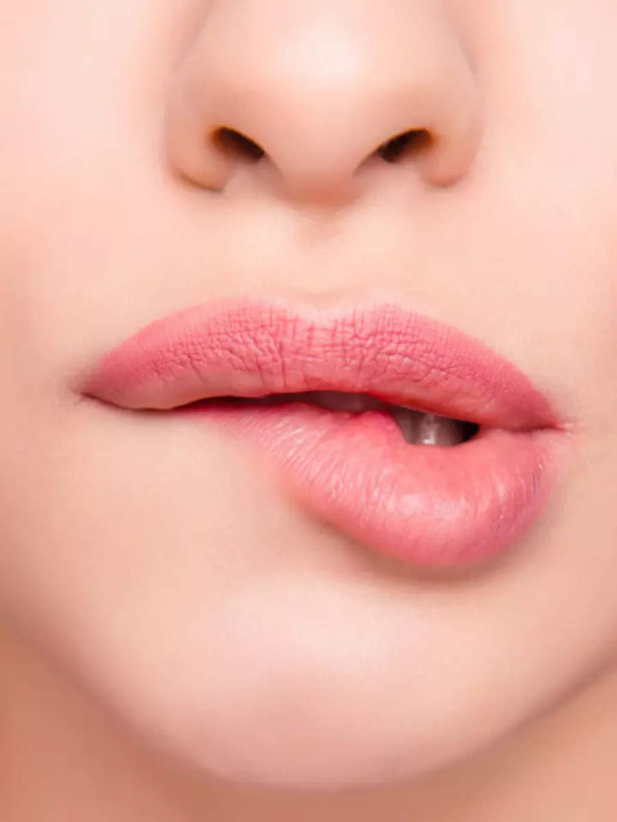 How To Lighten Dark Corners Of Lips Times Of India