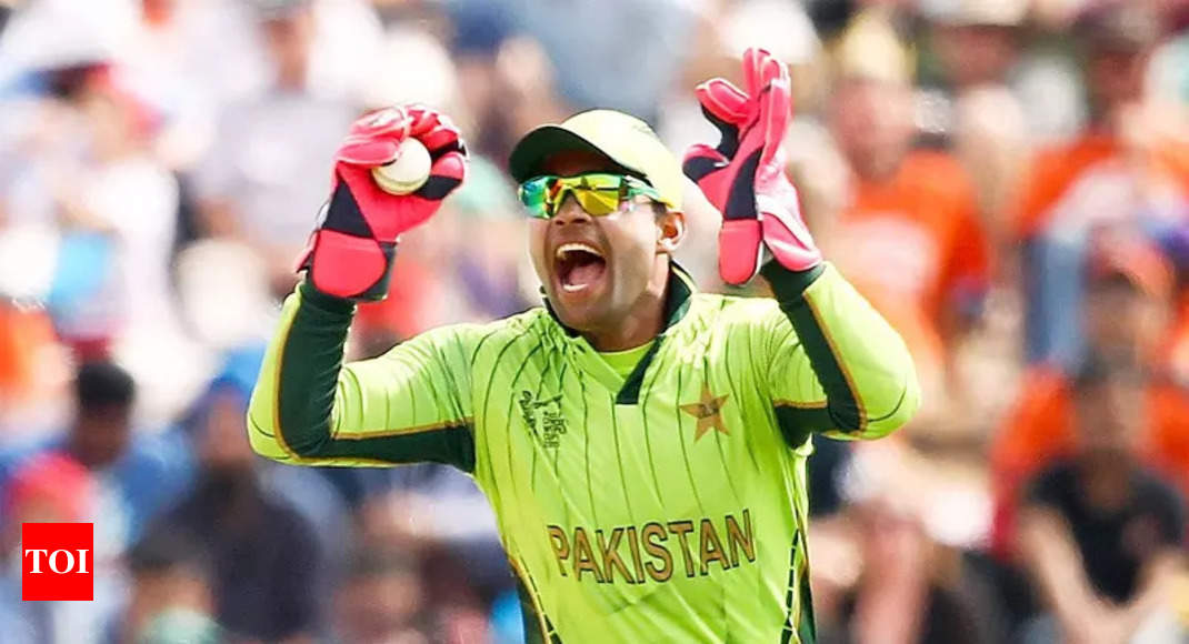 Umar Akmal sent back home after breaching a team curfew before 5th