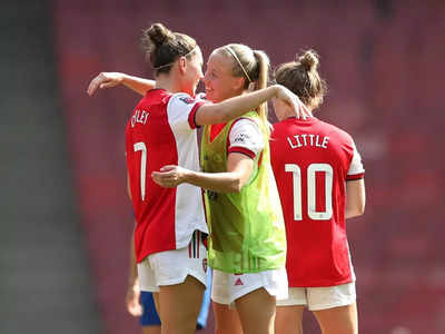 Arsenal Women on X: BETH MEAD IS ON FIRE! 