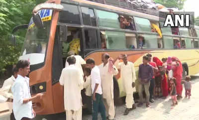 190 stranded Pakistani citizens return home via Attari-Wagah border crossing