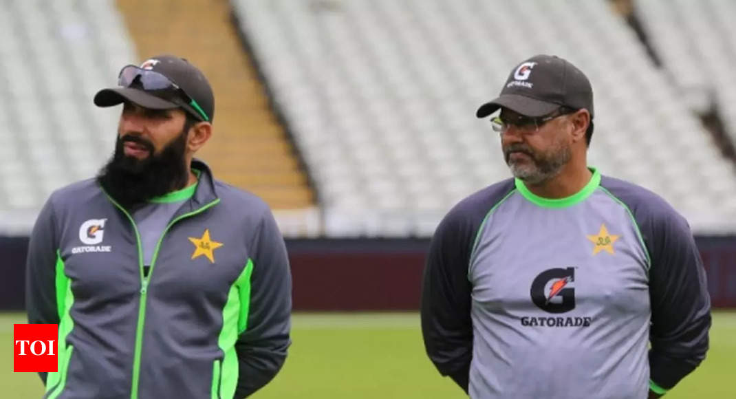 Misbah-ul-Haq, Waqar Younis resign as Pakistan's head coach and bowling  coach ahead of T20 World Cup | Cricket News - Times of India