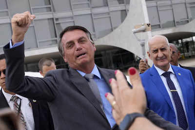 Bolsonaro supporters force entry into Brazil capital's mall
