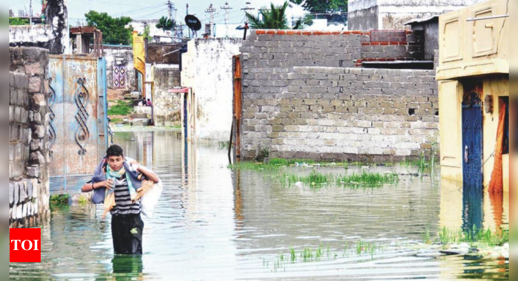 Hyd: 1,500 homeless as Osman Nagar flooded again