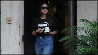 Kareena Kapoor Khan stuns in casual attire as she gets clicked at her residence