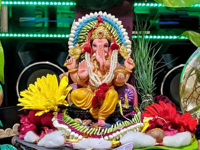 Ganesh chaturthi decoration ideas: Decorate with Ganesha Idols for puja rooms, offices & more