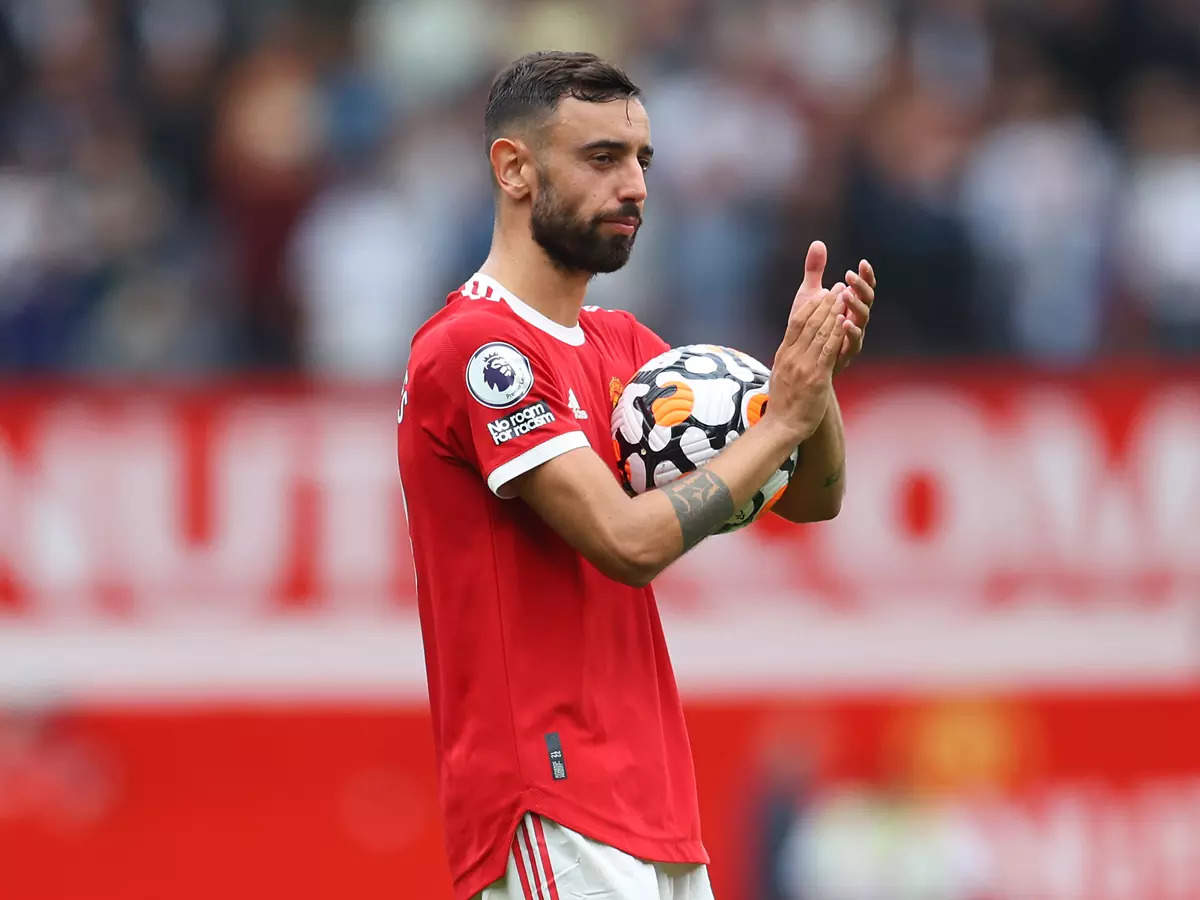 Being better without trophies is not enough: Bruno Fernandes | Football  News - Times of India