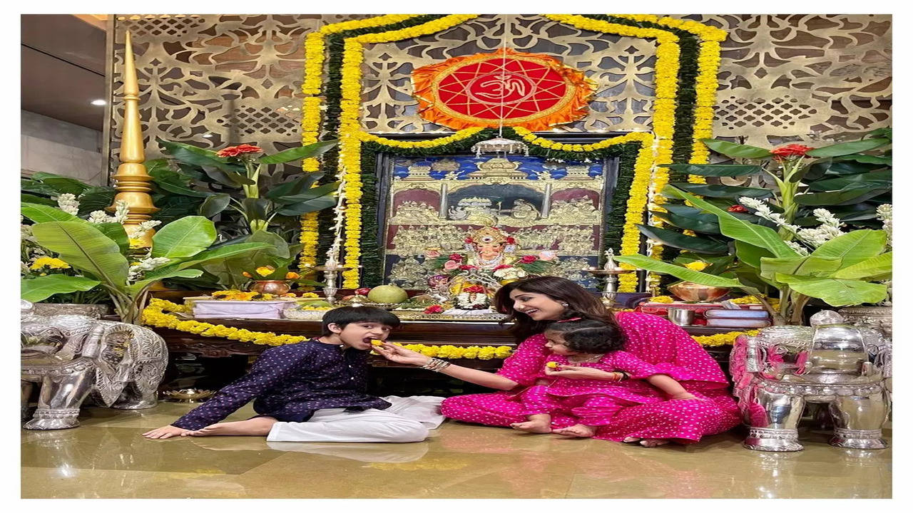 Sara Ali Khan shares pictures from her Ganesh Chaturthi celebration