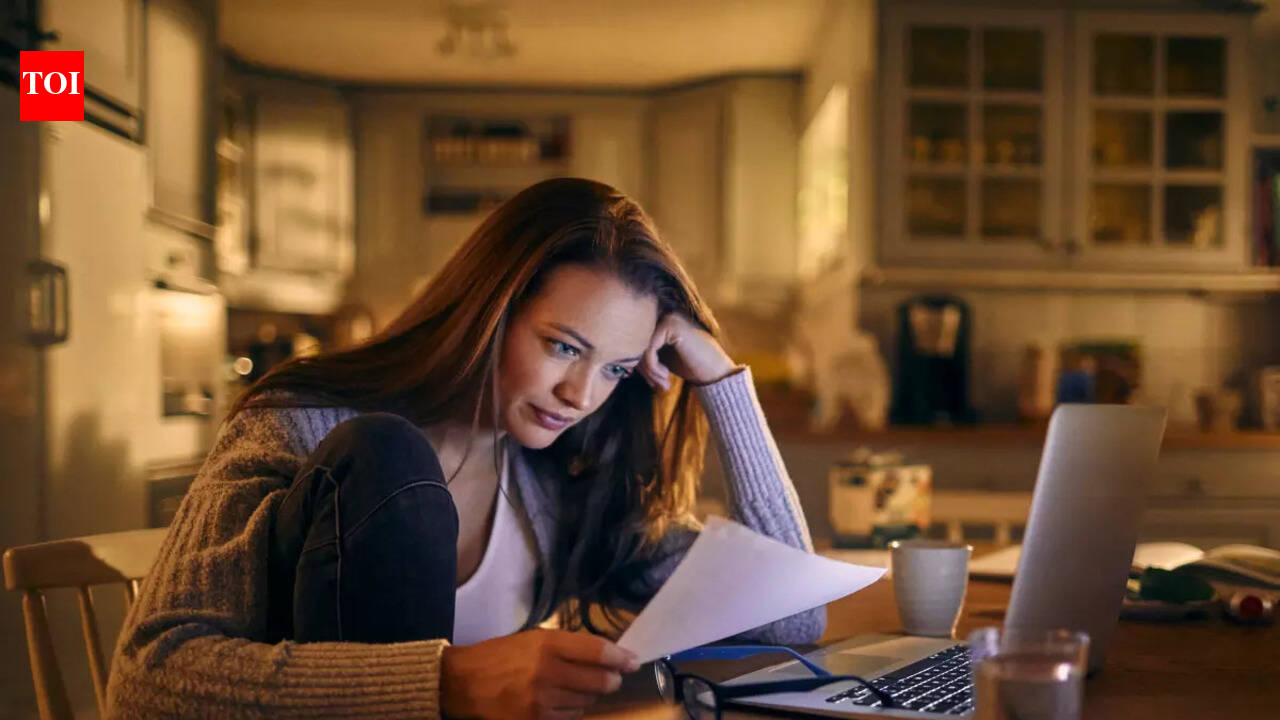 Is your laptop screen making you age?