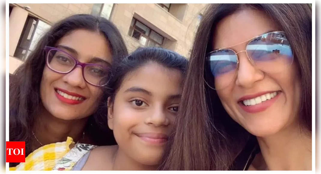 Sushmita Sen Shares A Sweet Picture With Her Lovely Daughters Renee And Alisah Hindi Movie 