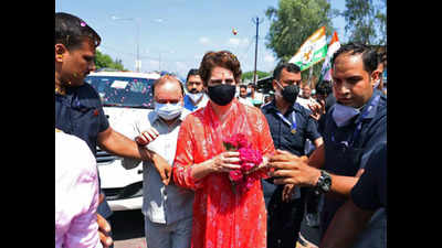 Uttar Pradesh: Priyanka Gandhi blows poll bugle on her visit to Rae Bareli, Amethi after 2 years
