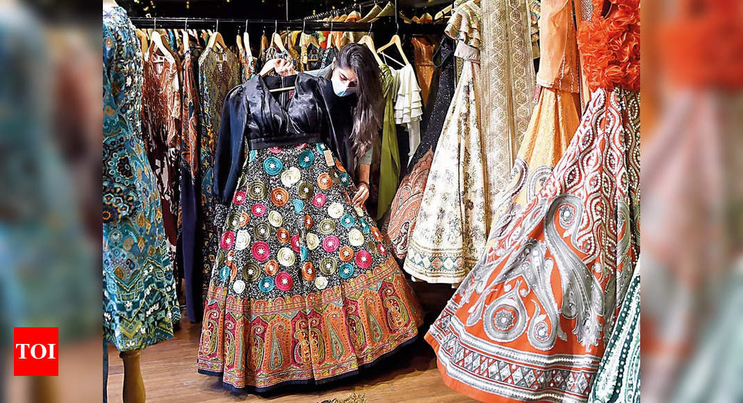Things to consider before going for an Indian Wedding Trousseau shopping in  Delhi/NCR.