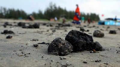 Sticky Black Gobs on the Beach: The Science of Tarballs