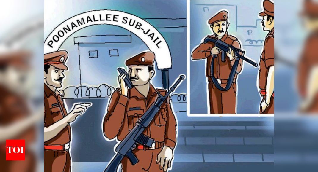 Chennai: Cop threatens senior with rifle, booked