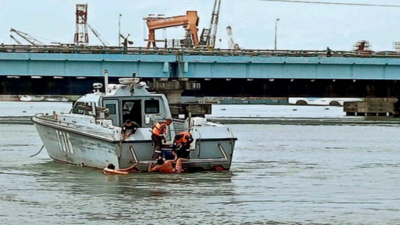Suicide attempt: Sailor, civilian save woman in Kochi