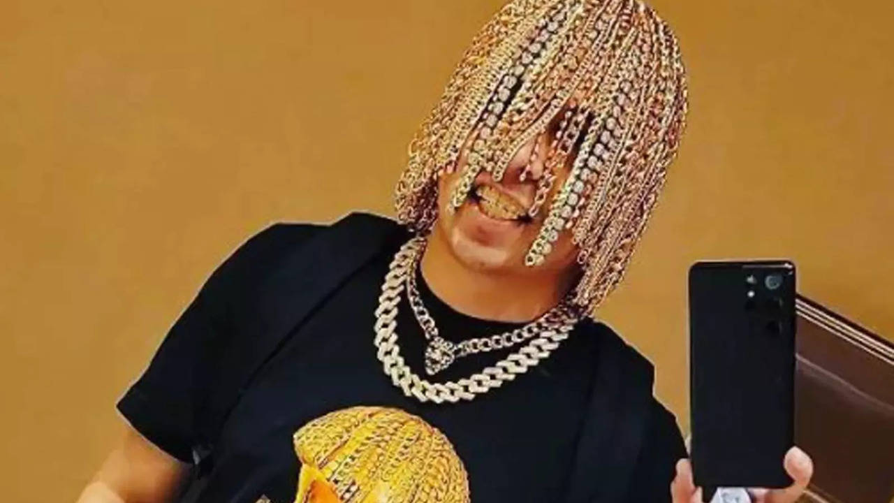 Vanguard News  Mexican Rapper Dan Sur surgically implanted gold chains  into his head  Facebook
