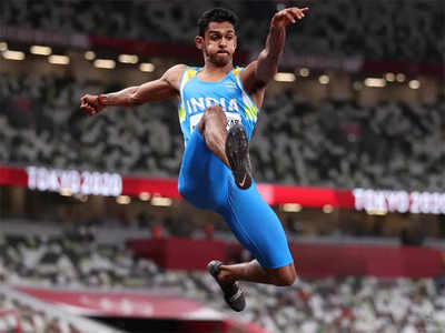 AFI sacks long jumper Sreeshankar's coach after Tokyo debacle