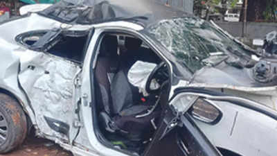 Nagpur: Two girls killed as speeding car rams compound wall near Bharat Nagar Futala turning