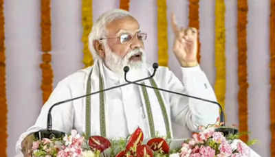 PM Modi: After houses, Aligarh will now secure country's borders | India  News - Times of India