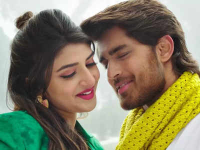 'Pelli SandaD' teaser: Roshann and Sreeleela's chemistry is lovely