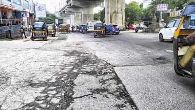 MahaMetro, Pune Municipal Corporation to jointly repair roads & fill potholes