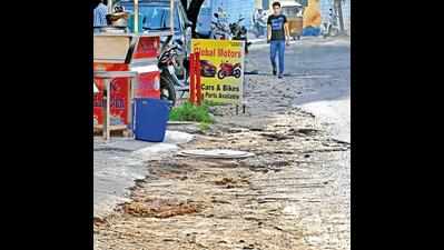 Vijay Nagar Colony road finally cleared of overflowing sewage