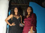 Sidharth Malhotra and Rashmika Mandanna chill with 'Mission Majnu' team at wrap-up party