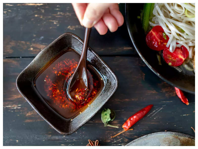 What is Chilli oil? How to make it at home?