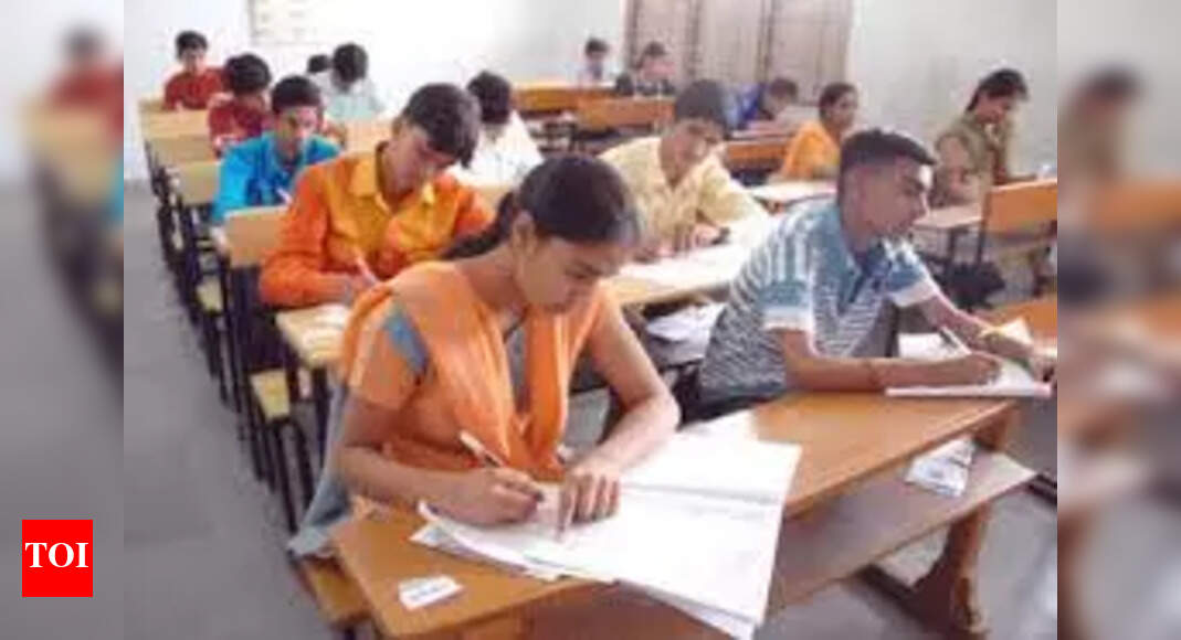 Universities need time to fill numerous vacant faculty posts