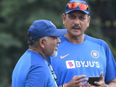 Shastri, Arun, Sridhar awaiting 'fit to fly' certificate in order to return home: BCCI official