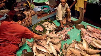 Kolkata: Twin festivals, floods send fish prices through the roof