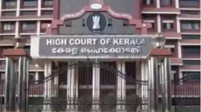 Liquor buyers can’t be treated like cattle: Kerala high court