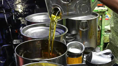Daily wholesale prices of edible oils drop significantly post reduction in standard rate of duty: Govt