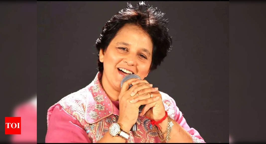 Watch! Falguni Pathak rehearses for Navratri celebrations in