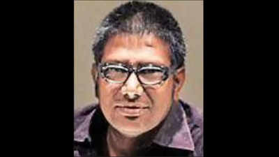 Artist Chintan Upadhyay jailed since 2015 in wife’s murder case granted bail by SC