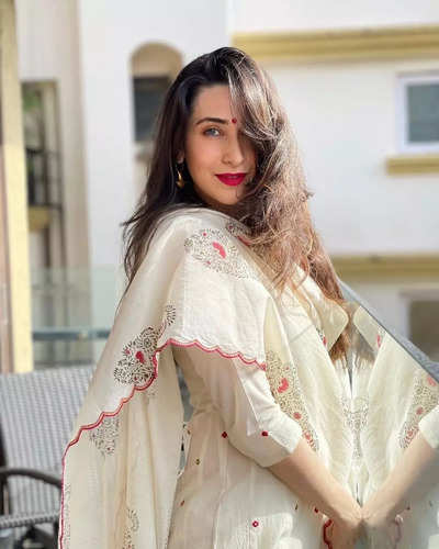 Karisma Kapoor channels her weekend vibes in traditional wear, looks beyond gorgeous