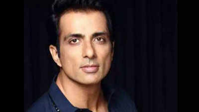 Sonu Sood&#39;s infrastructure company involved in bogus billing: I-T department | Mumbai News - Times of India