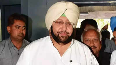 Punjab ex-DGP takes on Amarinder Singh for calling Sidhu anti-national