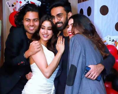 When Janhvi Kapoor’s ‘fam’ night with Khushi Kapoor and friends became a starry affair