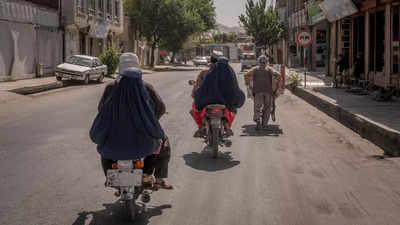 Stay home, say Taliban to female Kabul city workers