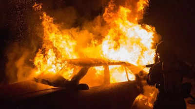 Telangana: 39-year-old doctor burnt to death as car catches fire