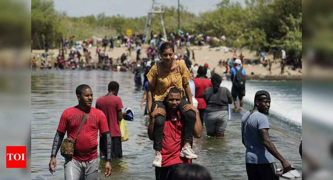 US Begins Flying Haitian Migrants Home From Texas - Times Of India