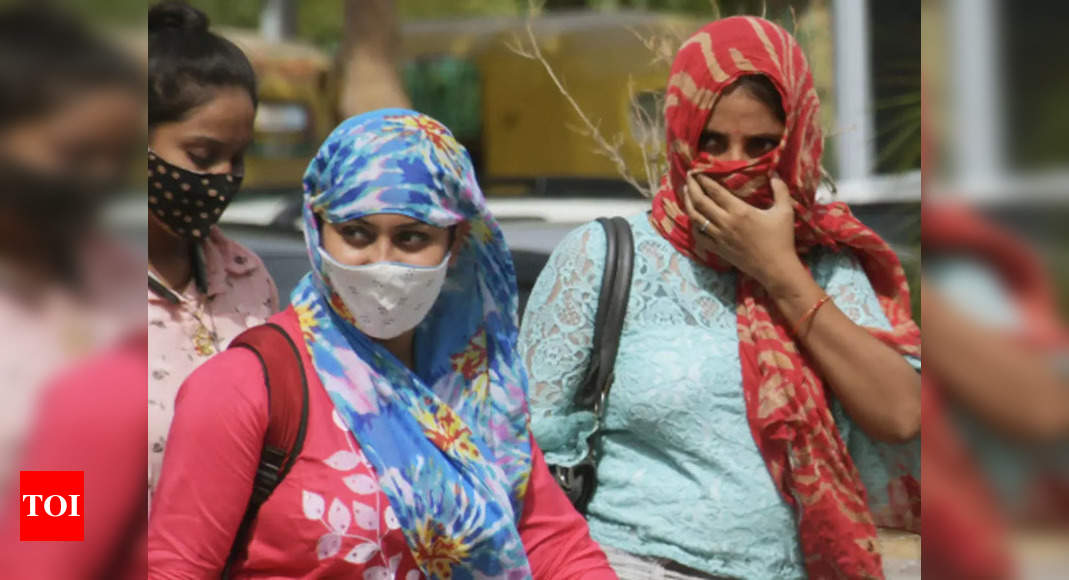 Maximum Temperature Settles At 344 Degrees Celsius In Delhi Delhi News Times Of India 7011