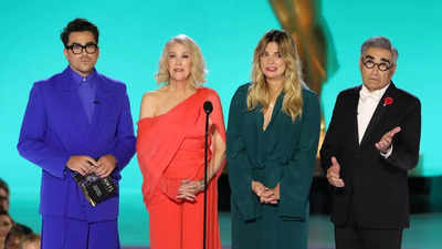 Emmys 2021: 'Schitt's Creek' cast reunites