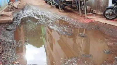 Rain worsens state of roads in Madurai