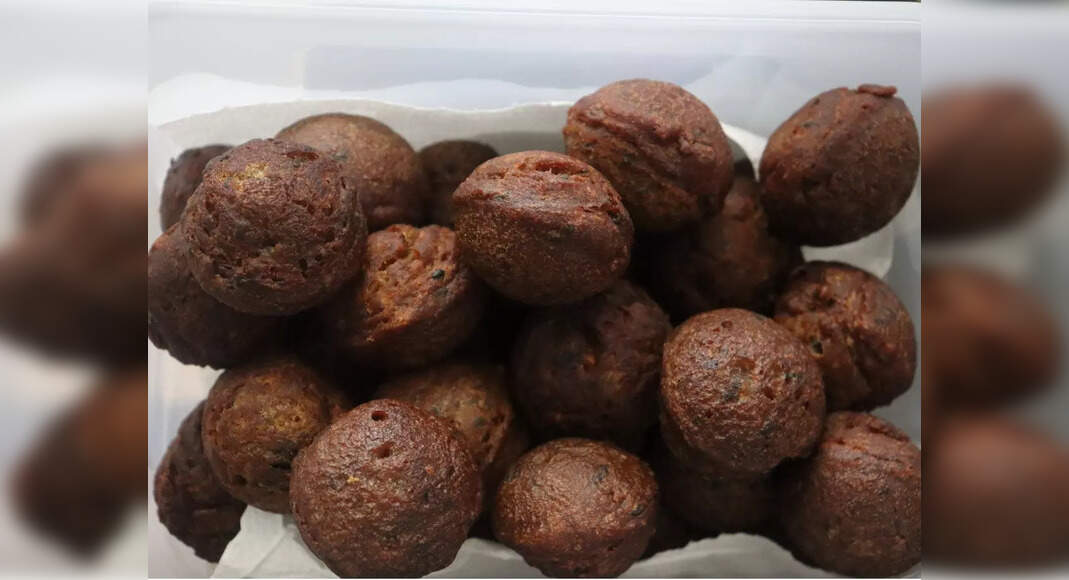 Choco Lava Idli Recipe: How to Make Choco Lava Idli Recipe | Homemade Choco Lava Idli Recipe
