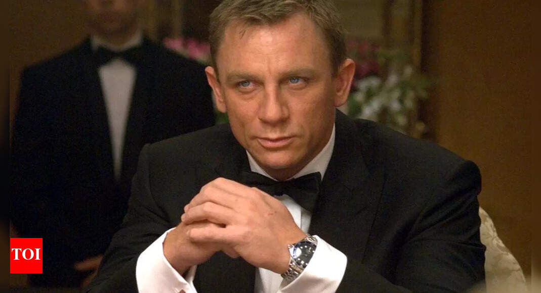 Daniel Craig asks why a woman should play James Bond; shares his(02)