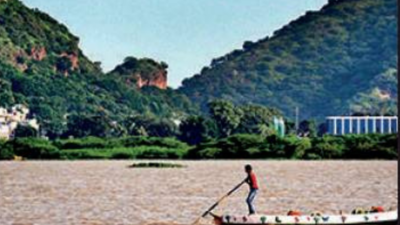 Telangana & Andhra Pradesh clash over diversion of Godavari water to Krishna basin